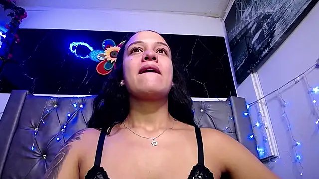 LAILAGUMMY online show from January 27, 11:43 am