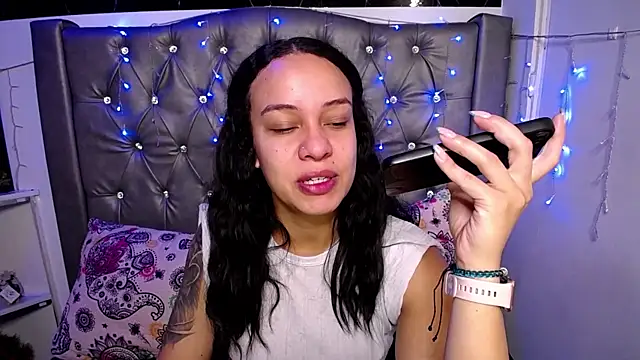 LAILAGUMMY online show from February 17, 11:44 am