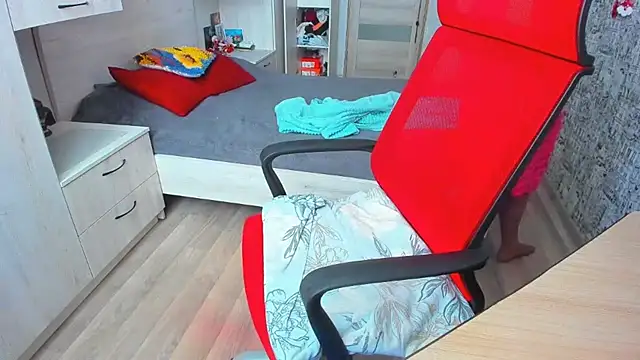 DUSSY PUSSY online show from February 14, 7:49 am