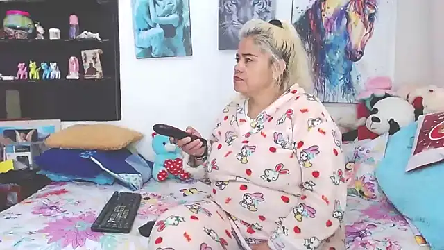 estrellita fugaz16x online show from February 8, 2:58 am