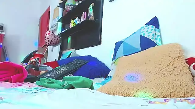 estrellita fugaz16x online show from February 25, 6:25 am