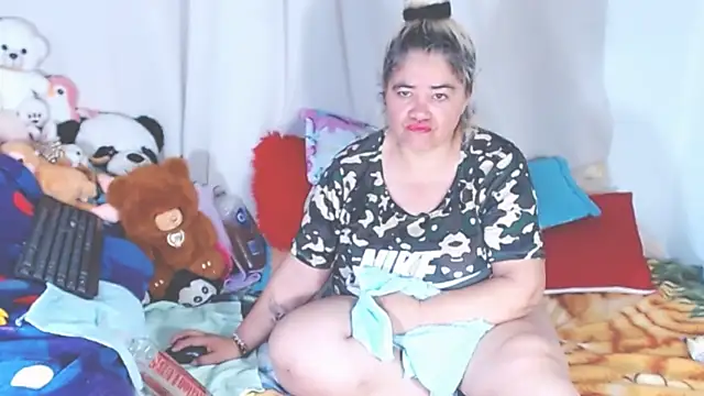 estrellita fugaz16x online show from September 14, 4:22 am