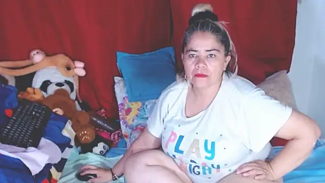 estrellita fugaz16x online show from November 6, 3:29 am