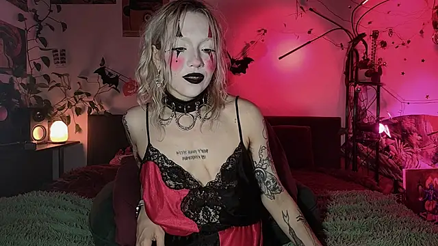 olivecum online show from October 25, 1:29 pm