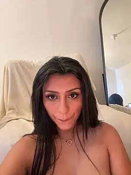 Snapshot of sweetAli_ chatting on March 14, 12:18 pm sweetAli online show from March 14, 12:18 pm