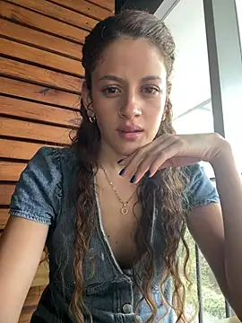 alana15 online show from January 25, 9:14 pm