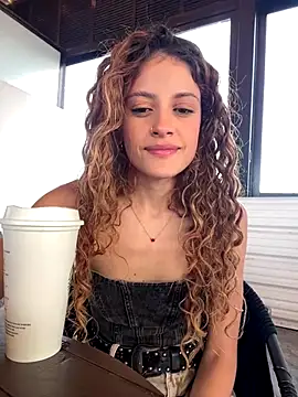 alana15 online show from September 13, 9:36 pm