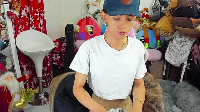 Lawrncesofiets online show from December 27, 2:54 pm