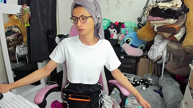 Lawrncesofiets online show from January 14, 5:45 pm