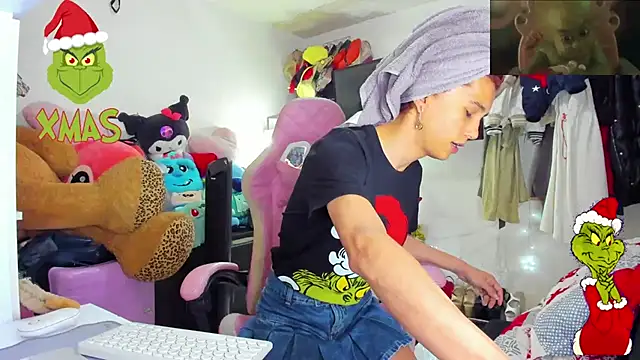 Lawrncesofiets online show from December 1, 5:07 pm