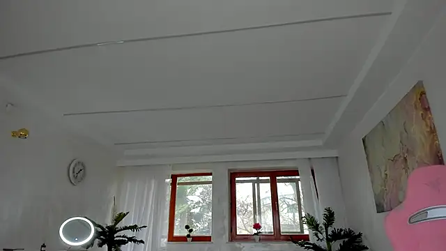 TiffanyHouston  online show from December 4, 6:55 am