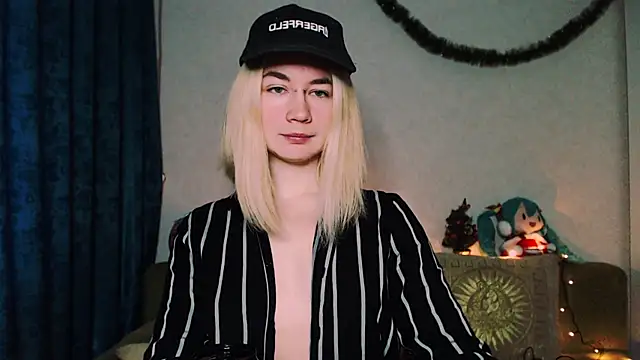 xxxcharismaaa online show from January 2, 6:07 am