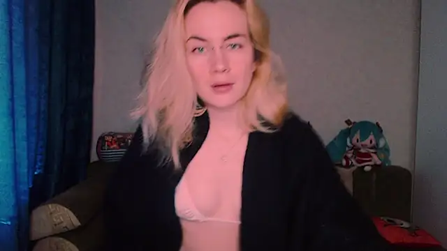 xxxcharismaaa online show from February 25, 8:58 am