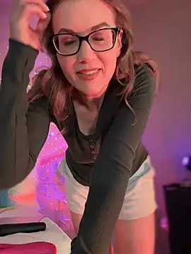 MaiseKnox online show from March 6, 10:36 pm