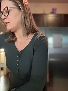 MaiseKnox online show from November 11, 9:59 pm