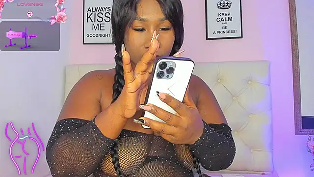 WhitneyWells online show from October 14, 4:24 am