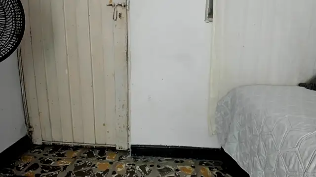 BlowMommy  online show from March 4, 12:55 pm