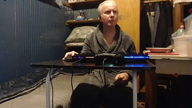 Snapshot of Vgy67Z95 chatting on February 1, 5:37 pm Vgy67Z95 online show from February 1, 5:37 pm