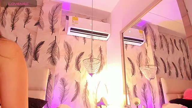 Vivi prinncess online show from October 15, 11:05 pm