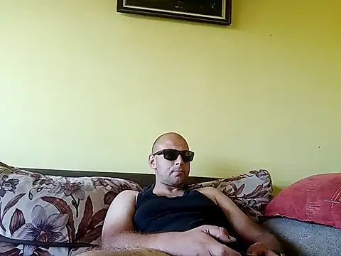 Snapshot of Flakka95 chatting on September 15, 1:44 pm Flakka95 online show from September 15, 1:44 pm