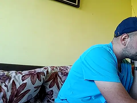 Snapshot of Flakka95 chatting on October 4, 11:52 am Flakka95 online show from October 4, 11:52 am