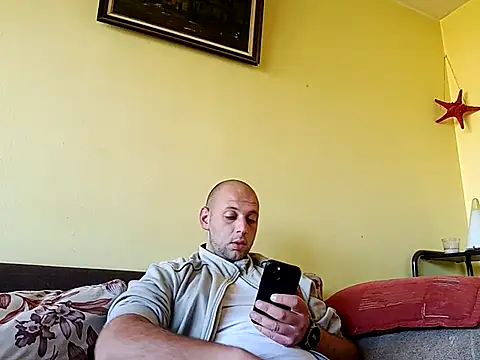 Snapshot of Flakka95 chatting on October 16, 11:22 am Flakka95 online show from October 16, 11:22 am