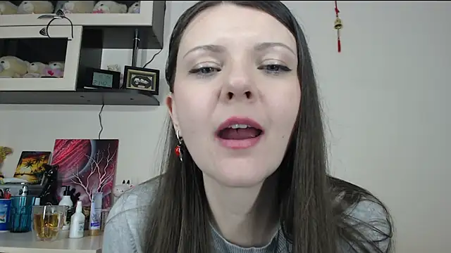 SugarTati online show from March 10, 6:45 pm