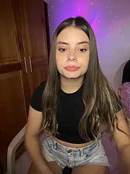 Snapshot of Miss_valeriaa chatting on February 14, 8:59 pm Miss valeriaa online show from February 14, 8:59 pm