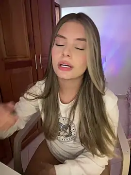 Snapshot of Miss_valeriaa chatting on March 15, 3:48 pm Miss valeriaa online show from March 15, 3:48 pm