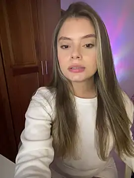 Snapshot of Miss_valeriaa chatting on March 19, 11:47 pm Miss valeriaa online show from March 19, 11:47 pm