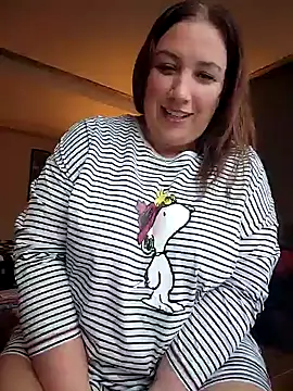 Canadian BBW online show from December 11, 8:18 pm