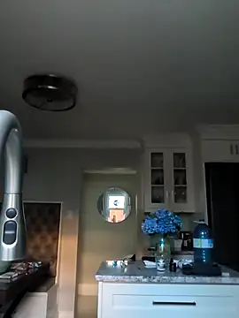 Canadian BBW online show from September 16, 9:32 am