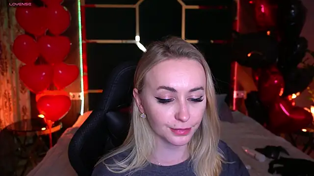 GraceCandy online show from February 18, 1:21 am