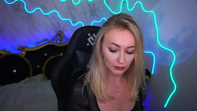 GraceCandy online show from March 19, 12:15 am