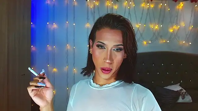 Kenisha Sweet online show from February 1, 3:41 am