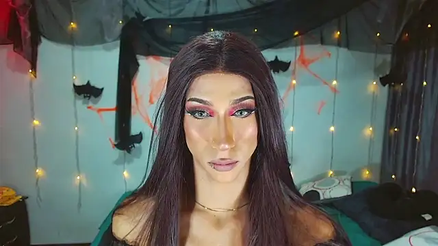 Kenisha Sweet online show from October 18, 8:31 pm