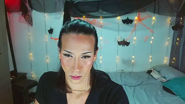 Kenisha Sweet online show from October 24, 3:25 am