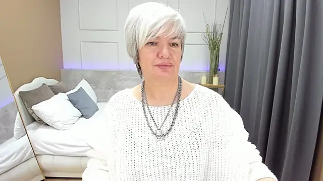 CarmenSoft online show from December 9, 5:40 am