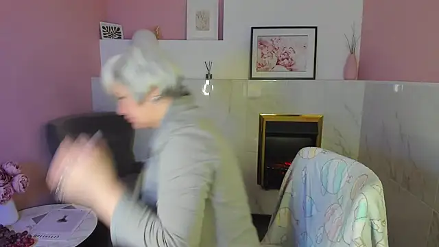 CarmenSoft online show from February 6, 4:10 am