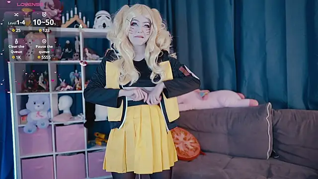 Snapshot of MadnessAlison chatting on March 19, 7:06 pm MadnessAlison online show from March 19, 7:06 pm