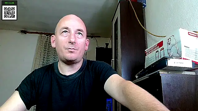 Johan   Barker online show from December 18, 4:49 pm