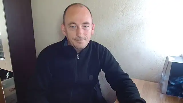 Johan   Barker online show from October 9, 11:08 am