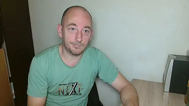 Johan   Barker online show from November 28, 10:51 am