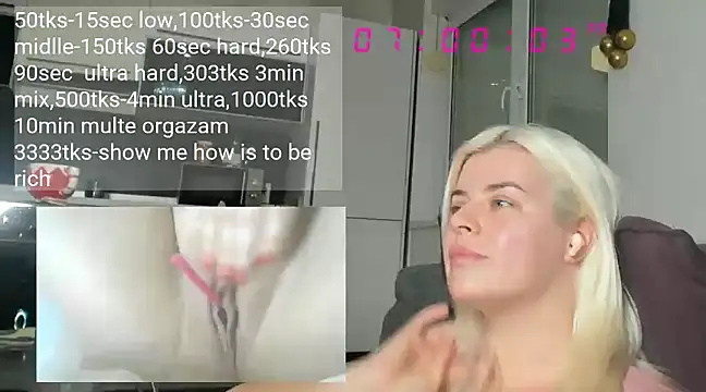 queenofthenighttt online show from December 5, 6:00 pm