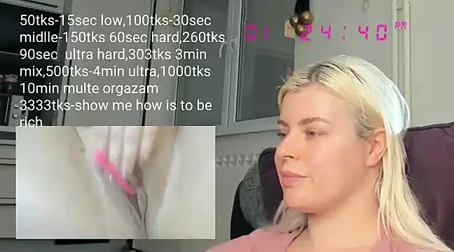 queenofthenighttt online show from February 20, 12:25 pm