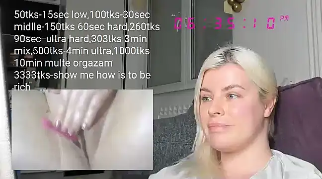 queenofthenighttt online show from February 22, 5:35 pm