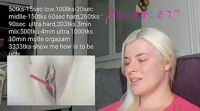 queenofthenighttt online show from March 14, 4:40 pm