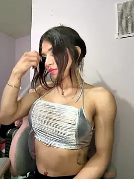 Snapshot of stassie_ chatting on December 5, 7:05 am stassie online show from December 5, 7:05 am