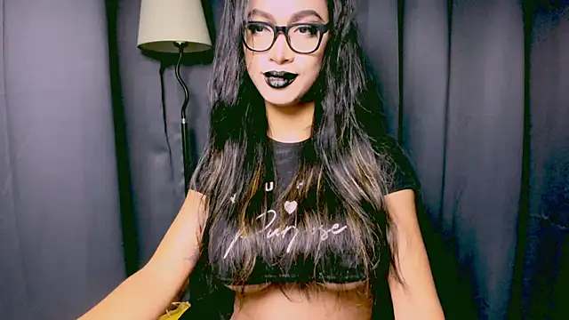 XXsexylongcockXX online show from December 3, 7:55 pm