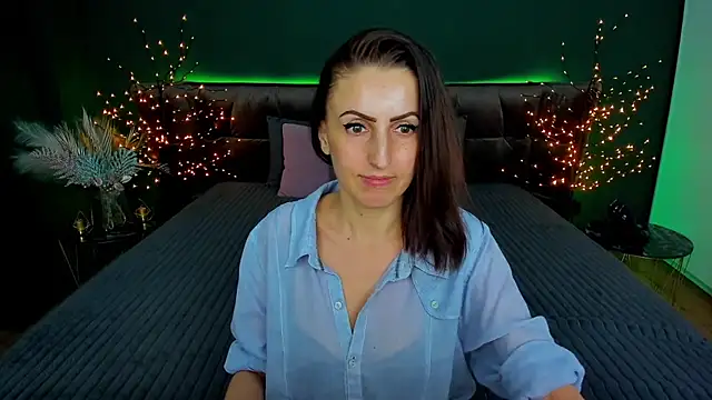 Rebecca Diamond online show from February 4, 12:22 pm